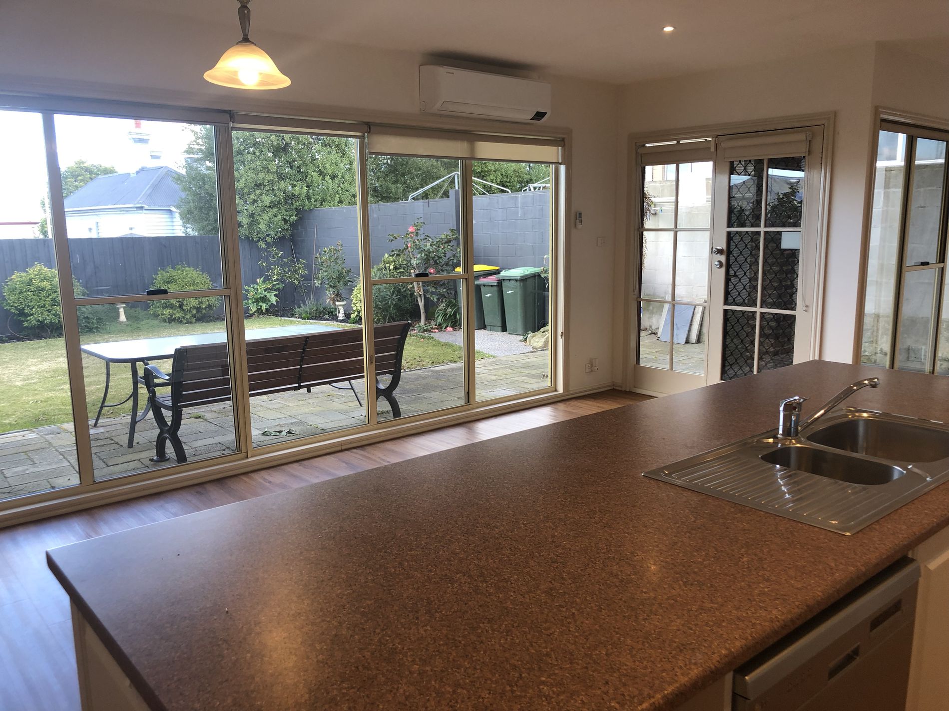 1 Raglan Street, Newtown