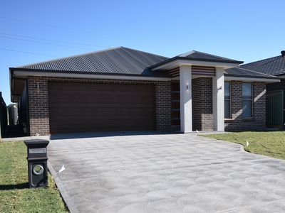 31 Amadeus Avenue, Dubbo