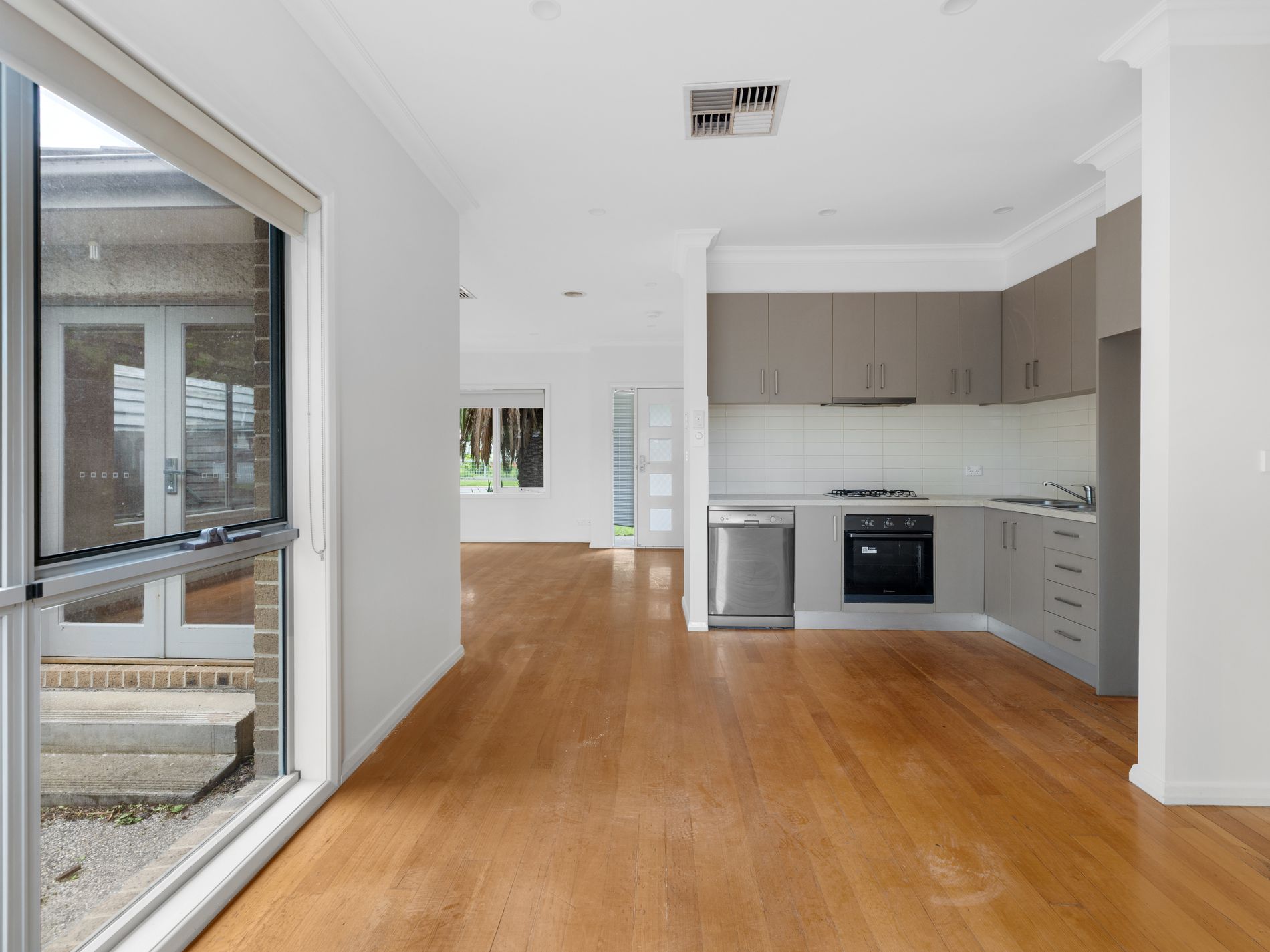 9 Hill Street, Sunshine