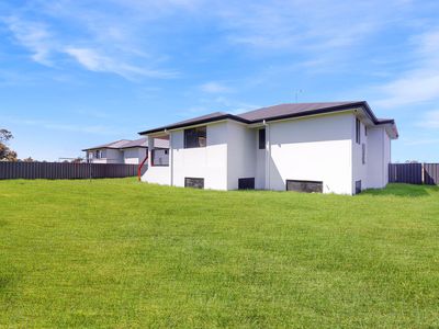 27 Waterford Circuit, Narromine