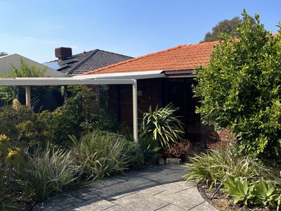 11 Weeroo Place, Stirling