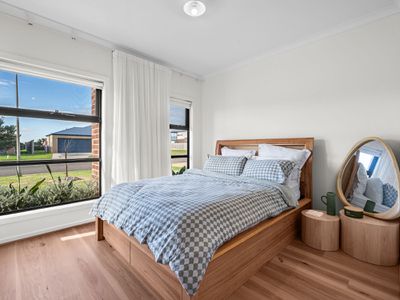 23 Callaway Court, Peterborough