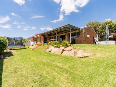 8 NEWMAN CRESCENT, Wodonga