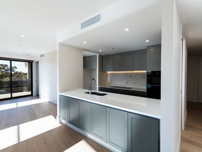 5 / 2 Lady Nelson Place, Red Hill