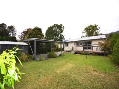 13 Simmonds Street , Mount Beauty