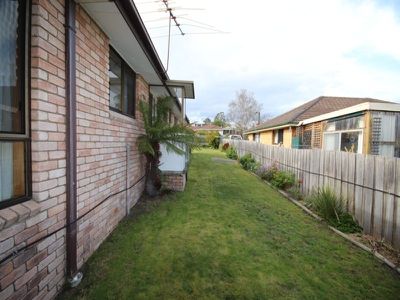 1 Cedar Court, Kingston