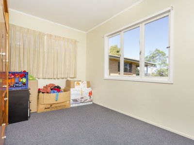 33 CREST ST, Mount Gravatt East