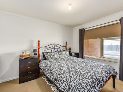 4 / 7 BONSHOR STREET, Millicent