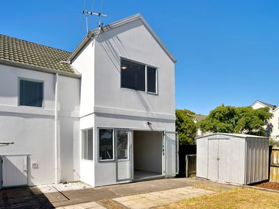 35 Stephen Avenue, Henderson