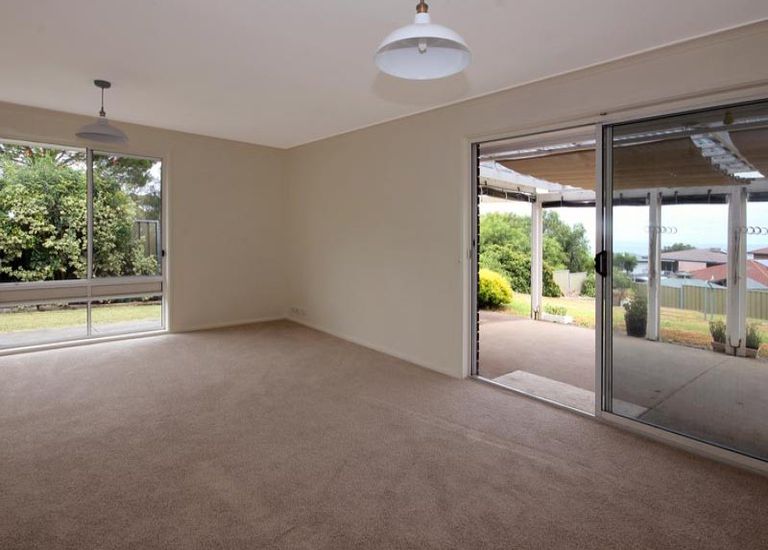 15 Kooraweera Street, Hallett Cove
