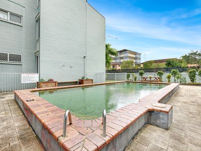 17/186 Lake St, Cairns North