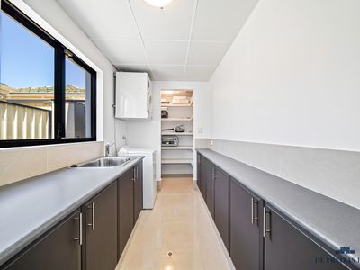 10 Tindal Avenue, Yangebup