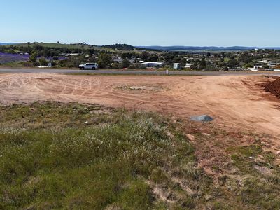 2 Stokes Street, Parkes