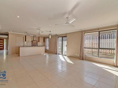 85 Skyview Avenue, Rochedale