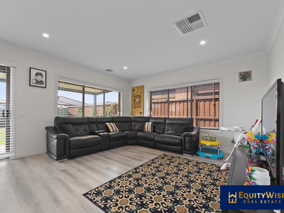 51 Anniversary Avenue, Wyndham Vale