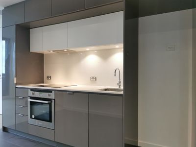 2320 / 555 Swanston Street, Carlton