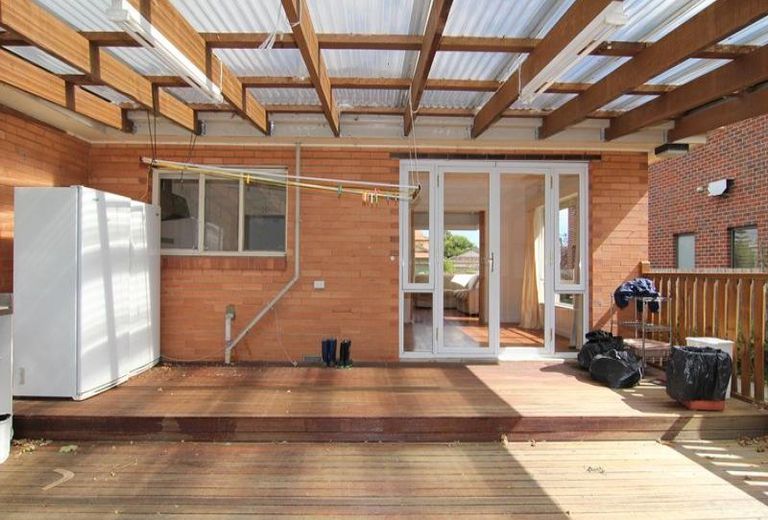 13 Sherwood Road, Mount Waverley