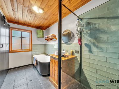 106 Osborne Street, Maddingley