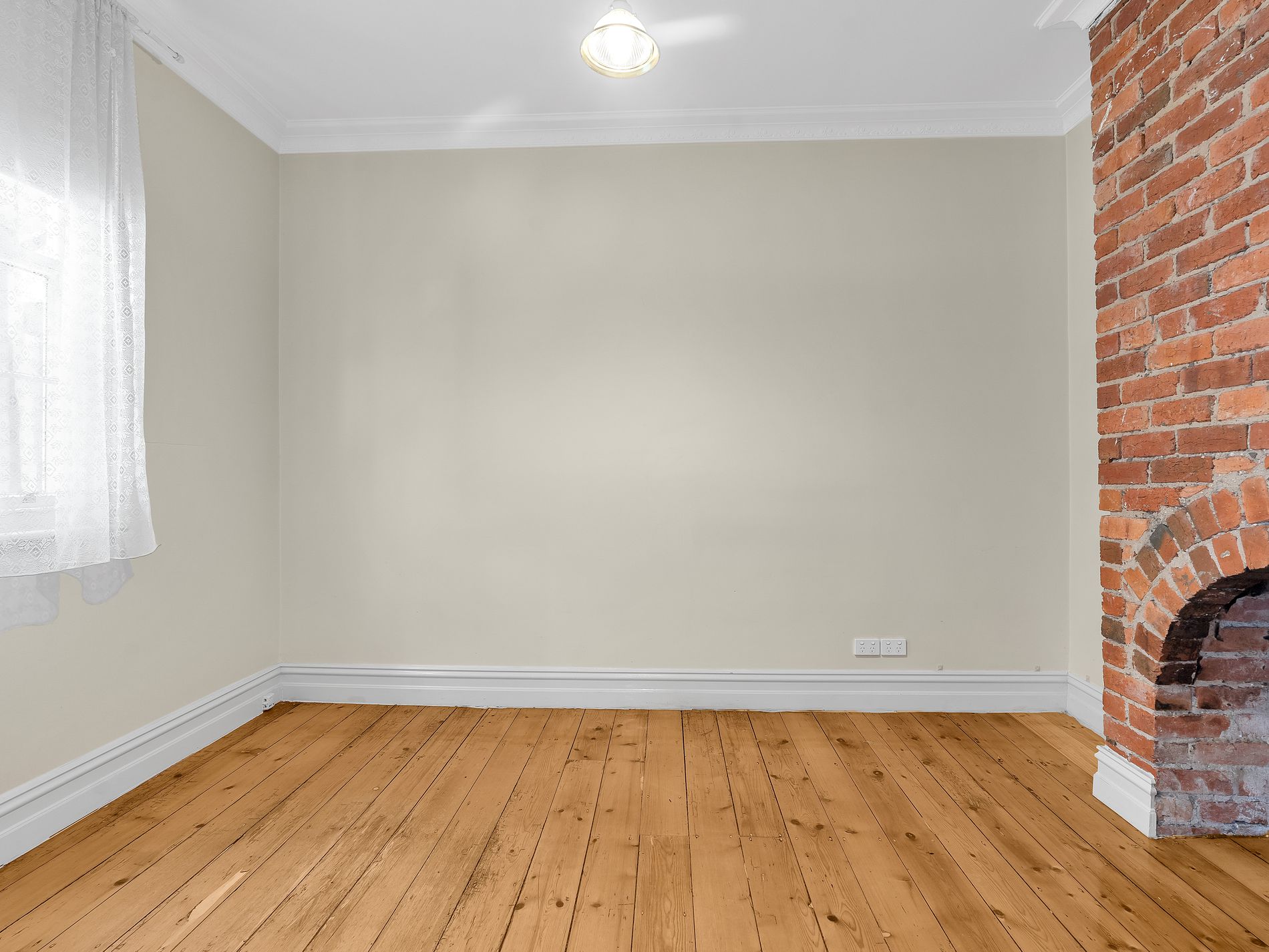 135 Douglas Parade, Williamstown