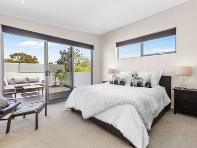 1 / 111 Summers Street, Perth