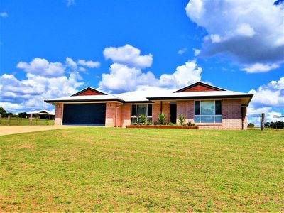 42-44 Premier Dve, Kingaroy