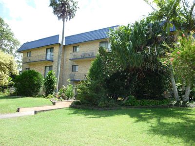 4 / 5 Beach Street, Tuncurry
