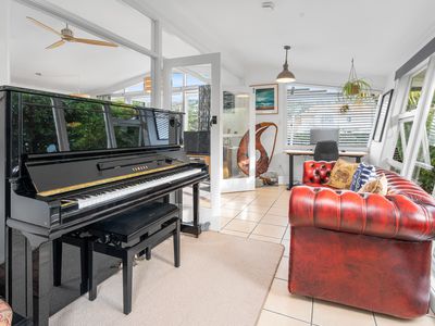 71 Main Road, Redcliffs