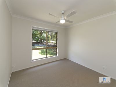 3 Hillcrest Place, Flinders View