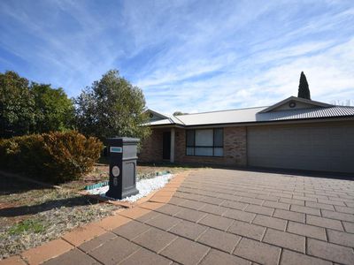 6 Cardiff Arms Avenue, Dubbo