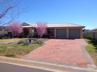 7 Nepean Place, Dubbo