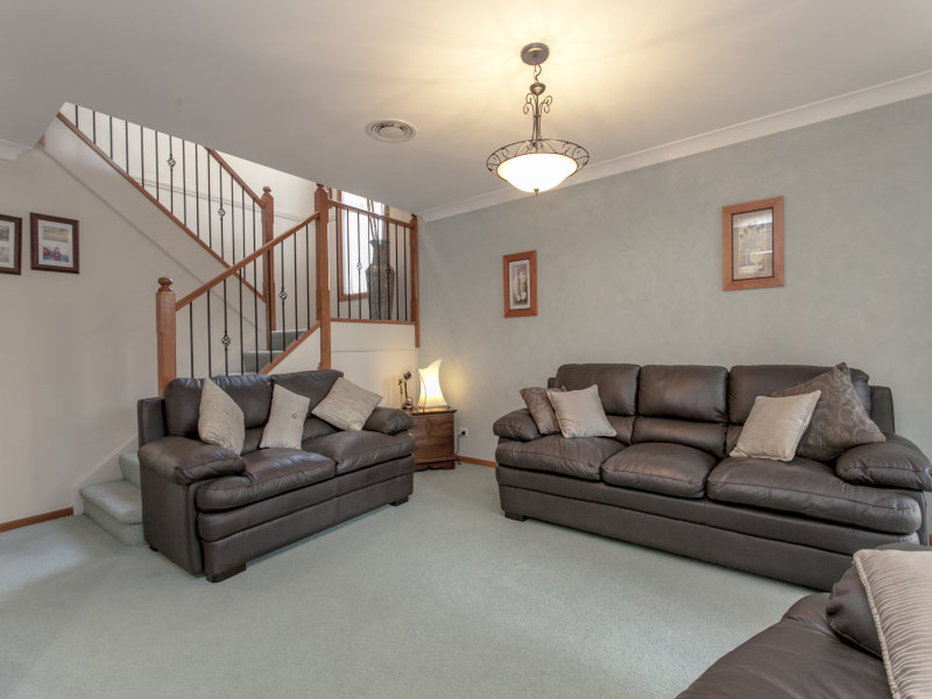 162 Ridgetop Drive, GLENMORE PARK