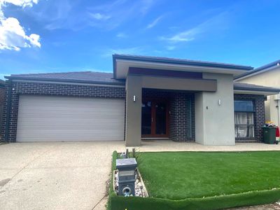 6 Trevor Crescent, Truganina