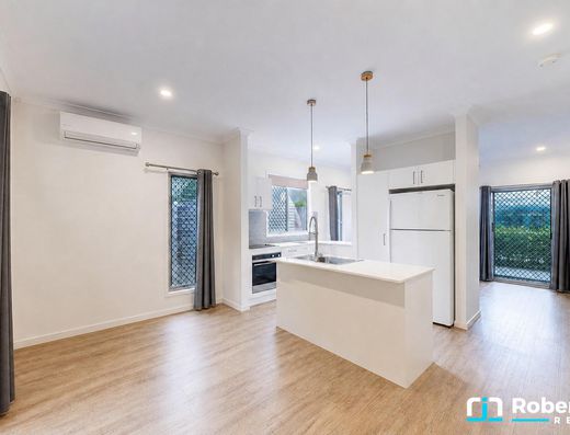 Modern Townhouse in Prime Location image 6 Modern Townhouse in Prime Location image 6