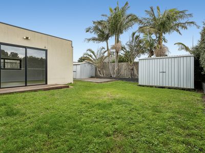 12 Lady Penrhyn Cl, Cranbourne West