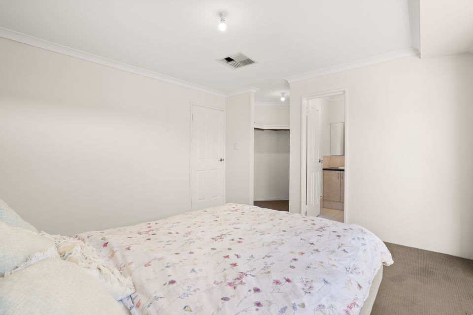 25 Seawind Drive, Rockingham