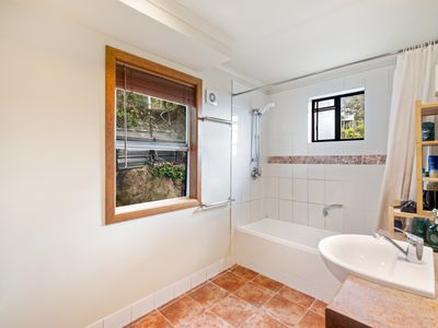 Downstairs / 79 Balmoral Road, Montville