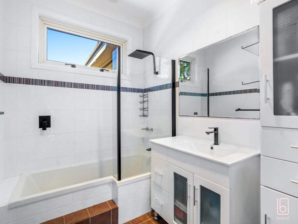 1 Swan Street, Kanwal