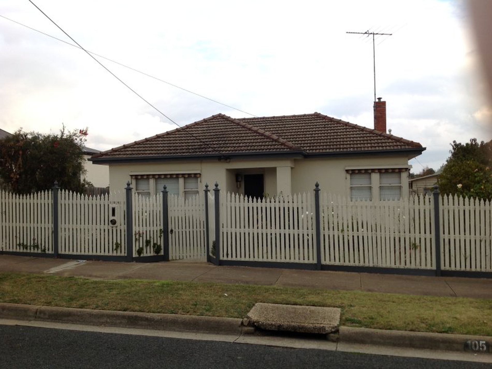 105 Mt Pleasant Road, Belmont