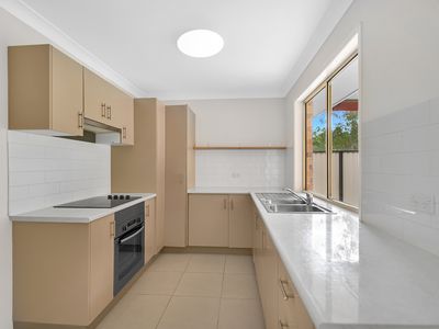 5 Pinemount Cres, Oxenford