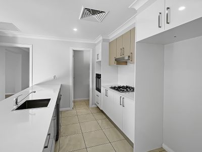 6 Apsley Crescent, Dubbo