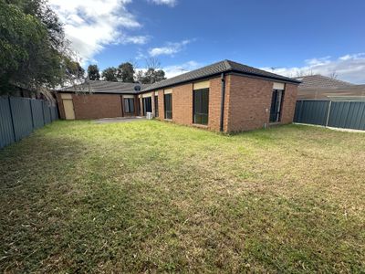 6 Secret Garden Way, Tarneit