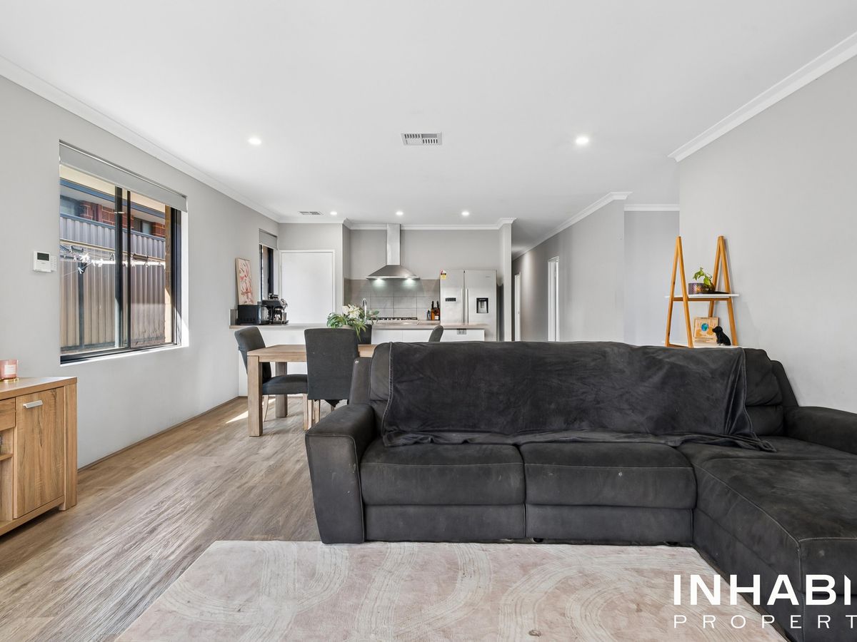 33 Heartwood Boulevard, Whitby