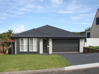 37 Lakeview Crescent, Forster