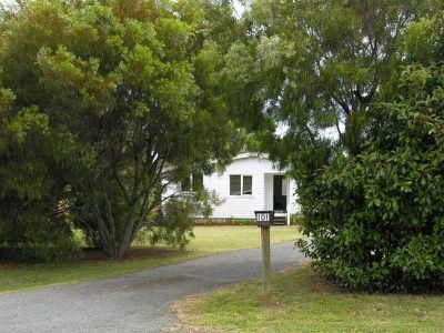 101 Mountain River Road, Grove