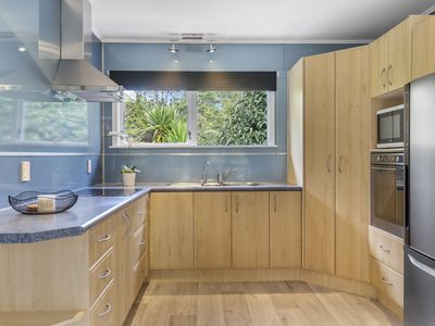 673 West Coast Road, Oratia