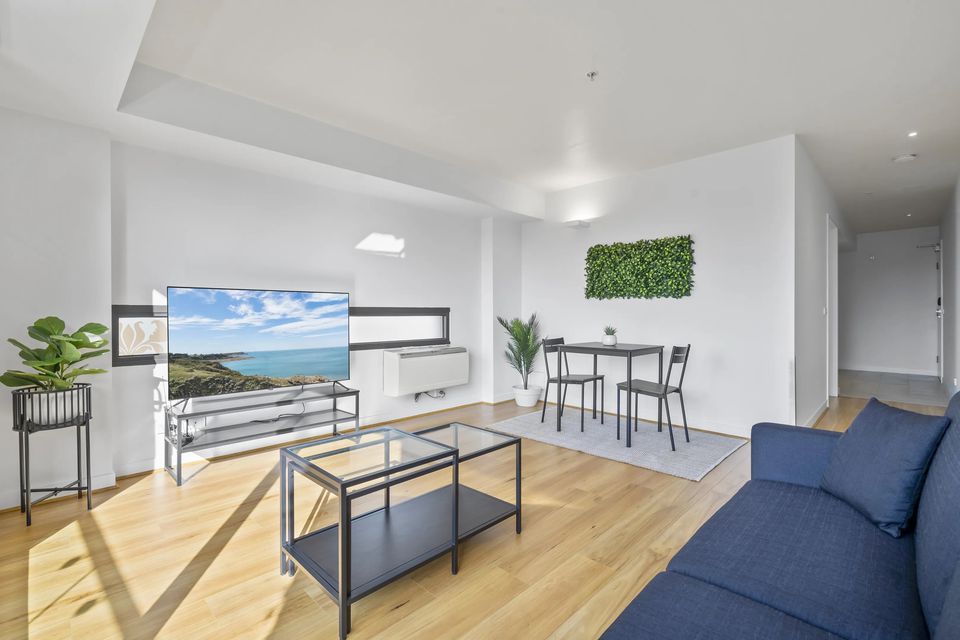 1324 / 572 St Kilda Road, Melbourne