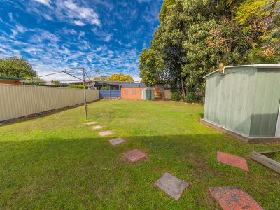 25 Trumpy Street, Silkstone