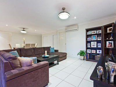 64 Higgs  Cct, Wynnum West