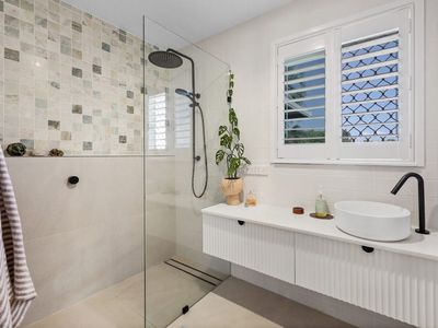 24 Lindeman Avenue, Slade Point