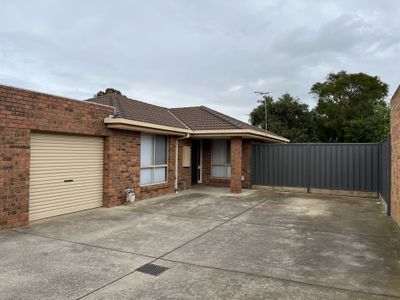 2 / 4 Margaret Street, Werribee